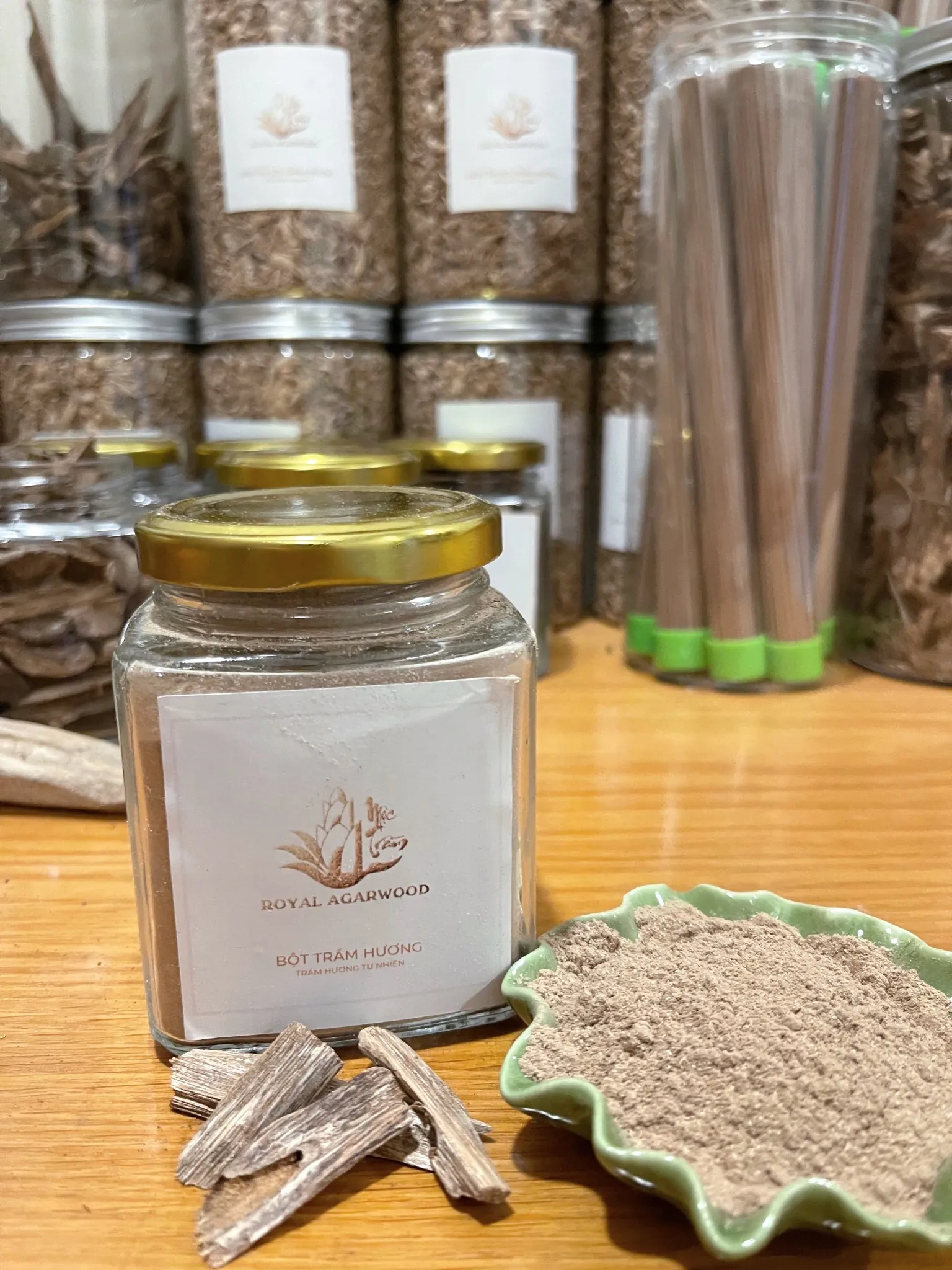 [Premium] Natural Agarwood Powder – Vietnamese Oud Powder for Incense, Home Fragrance &amp; Incense Making